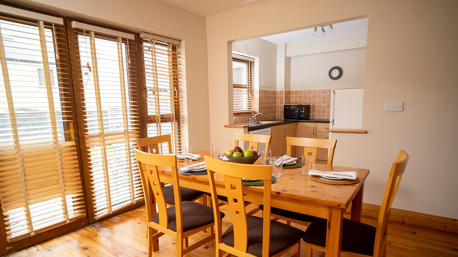 Dining. Kitchen houses