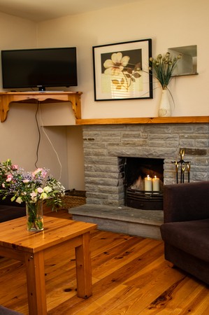 Piper S Chair Houses Hotel Rooms In County Clare Hotel Doolin
